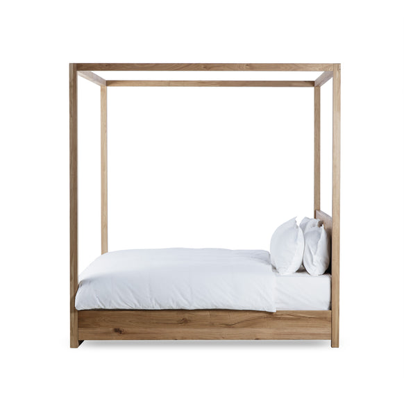 Otis Poster Bed