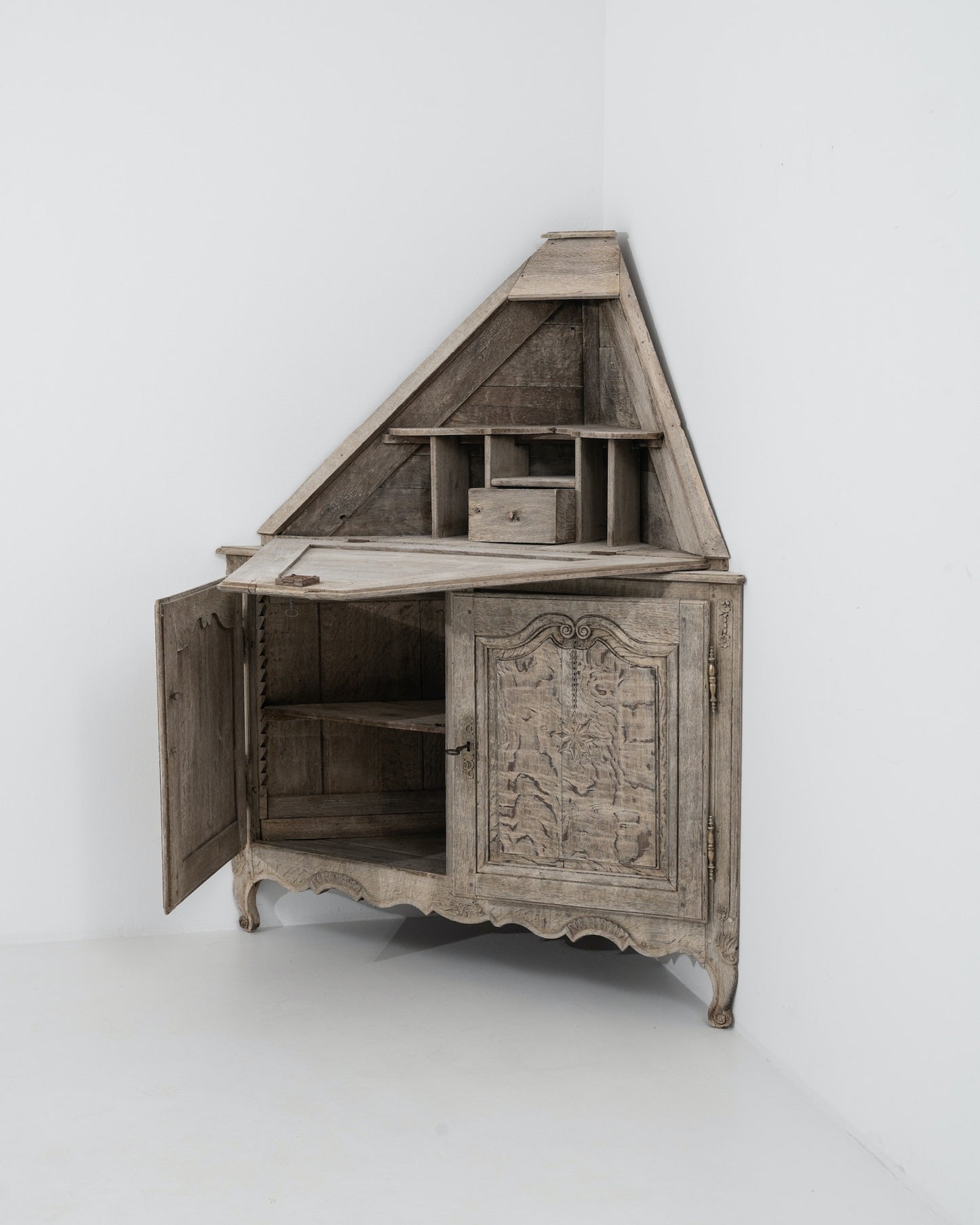 Oak Corner Cabinet