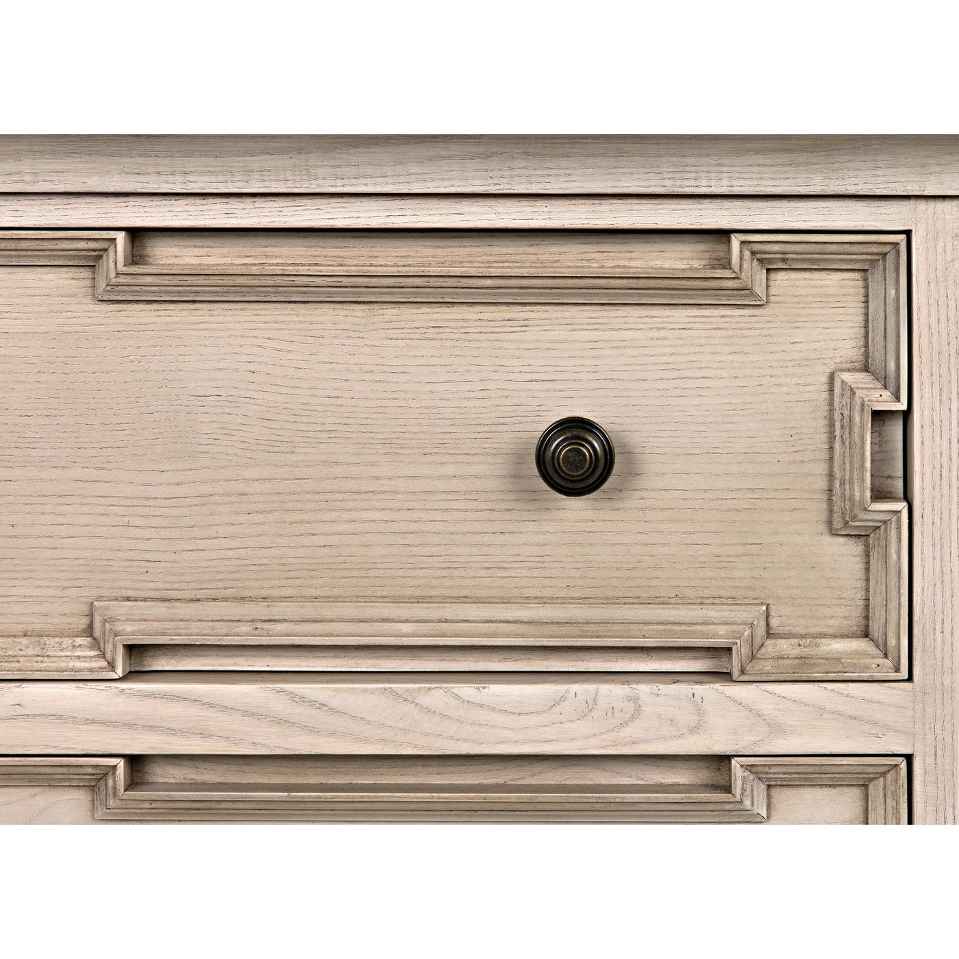 Elenora Chest