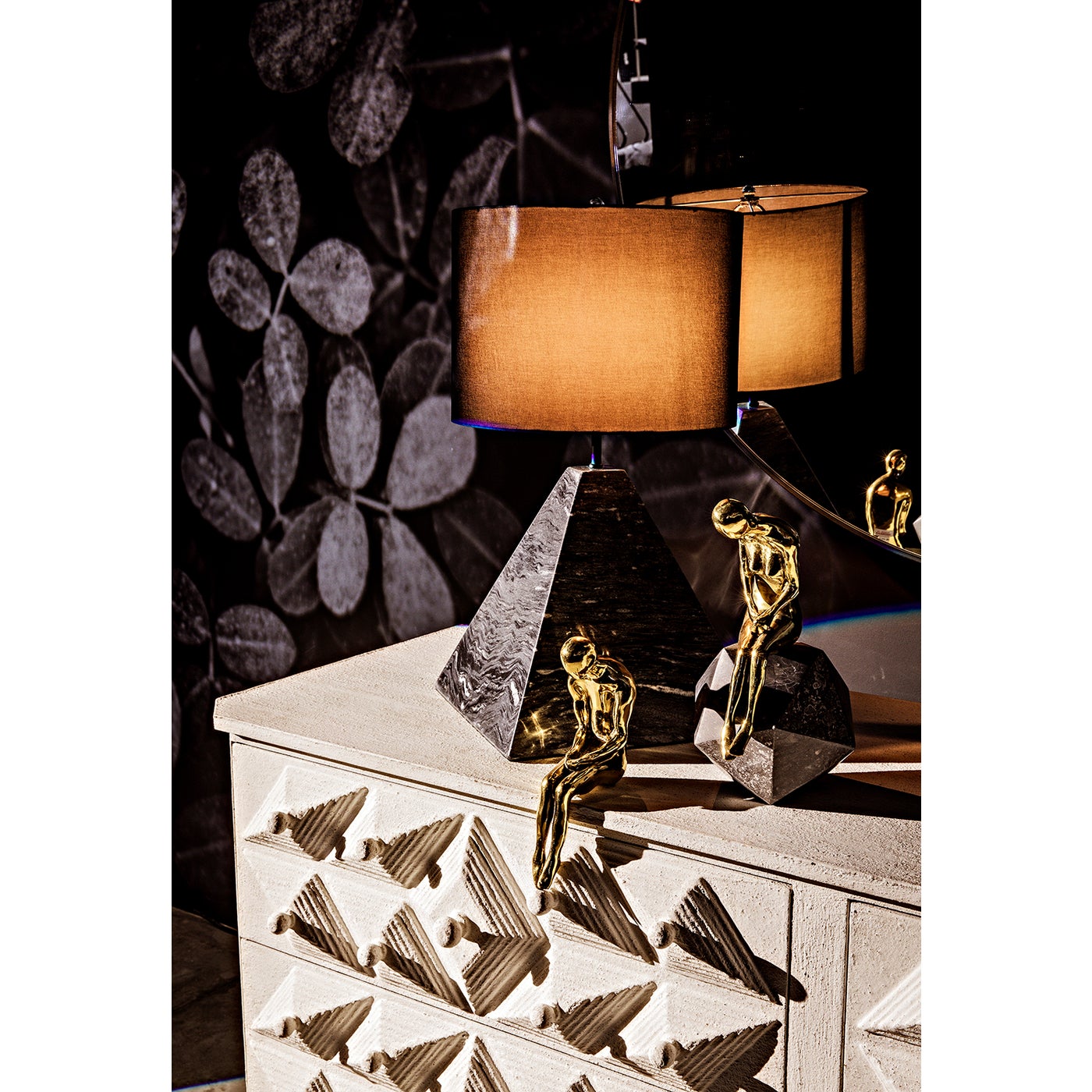 Giza Dresser